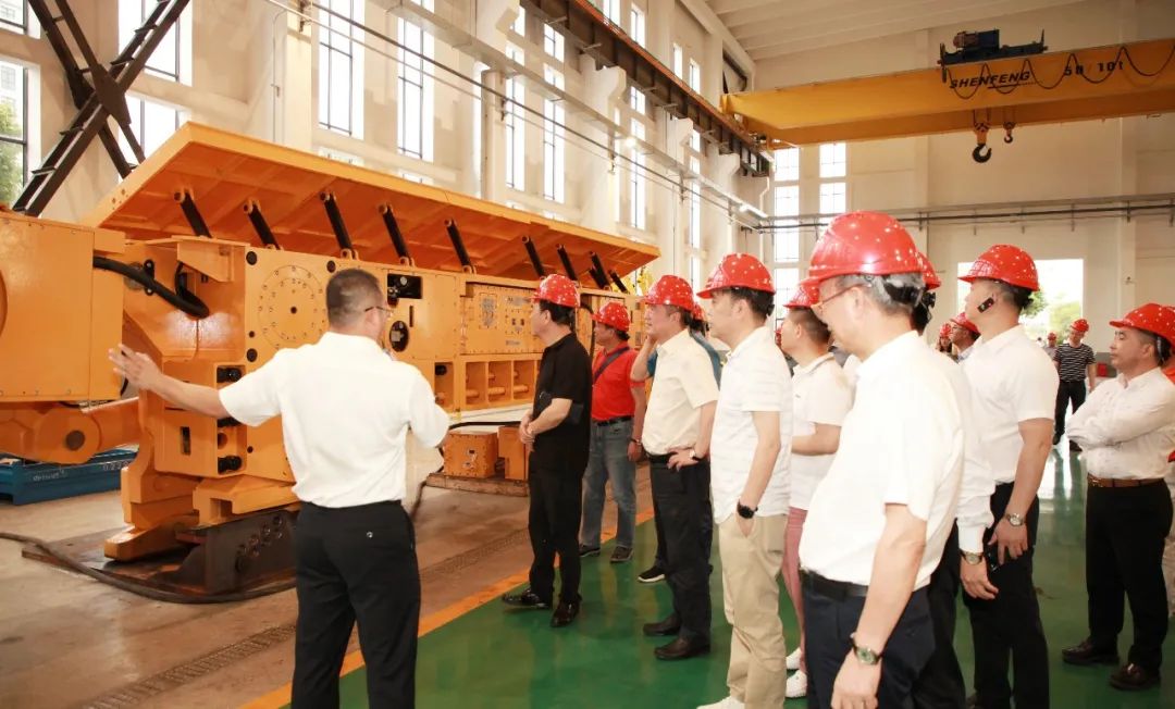 慶祝建黨百年華誕 商會組織企業(yè)家走進(jìn)創(chuàng)力開展參觀座談等活動(圖6)