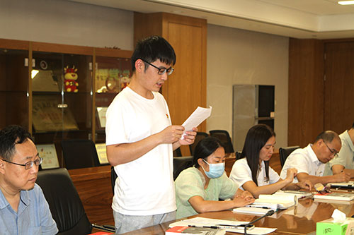 【匯聚青年力量 奮進時代征程】創(chuàng)力集團黨支部召開專題黨課暨預備黨員轉正黨員大會(圖2)