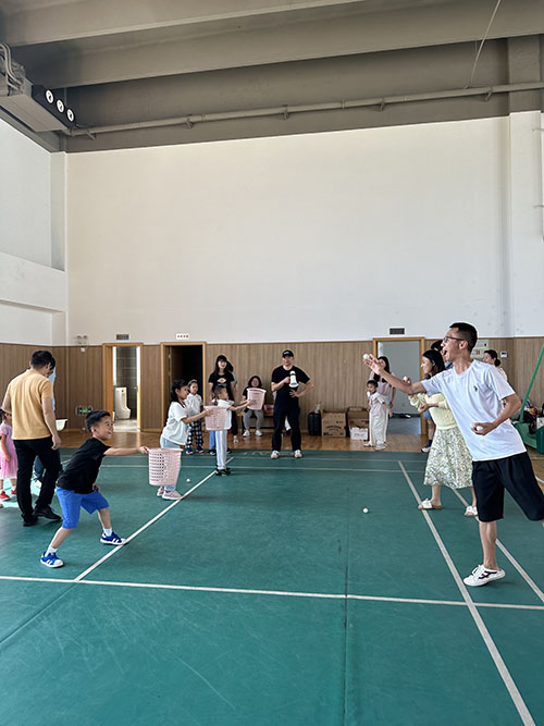 拋接樂.jpg 童心筑夢(mèng) 回歸純真 | 創(chuàng)力集團(tuán)開展“六一”親子活動(dòng)(圖5)