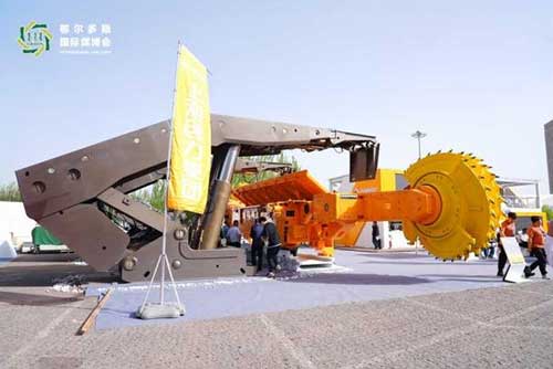 圖片9.jpg 上海創(chuàng)力集團參展第十八屆鄂爾多斯國際煤博會取得圓滿成功(圖9)